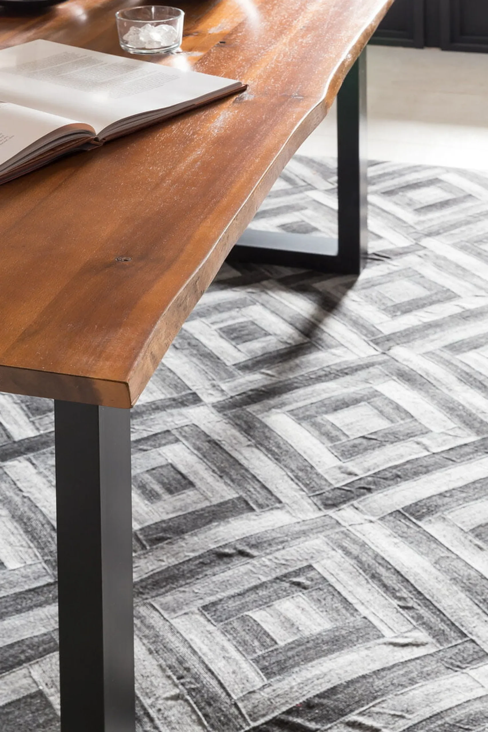 Eettafel Sven Acaciahout 120 cm